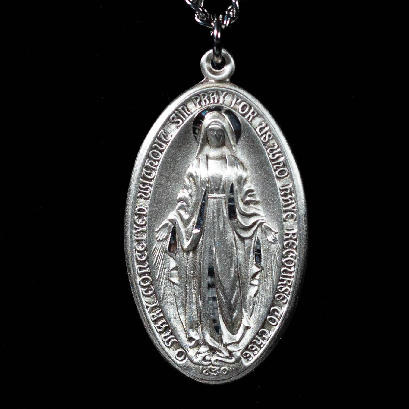 Large Oval Classic Miraculous Medal